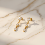Éclat Cristal — Boucles Longues Goutte d’Eau Élégance