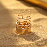 Trio Empilé sur Sable